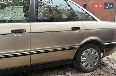 Седан Audi 90 1988 в Ровно