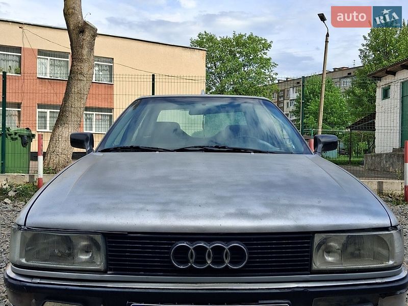 Седан Audi 90 1989 в Калуші