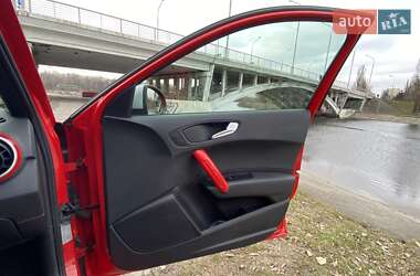 Хэтчбек Audi A1 2014 в 