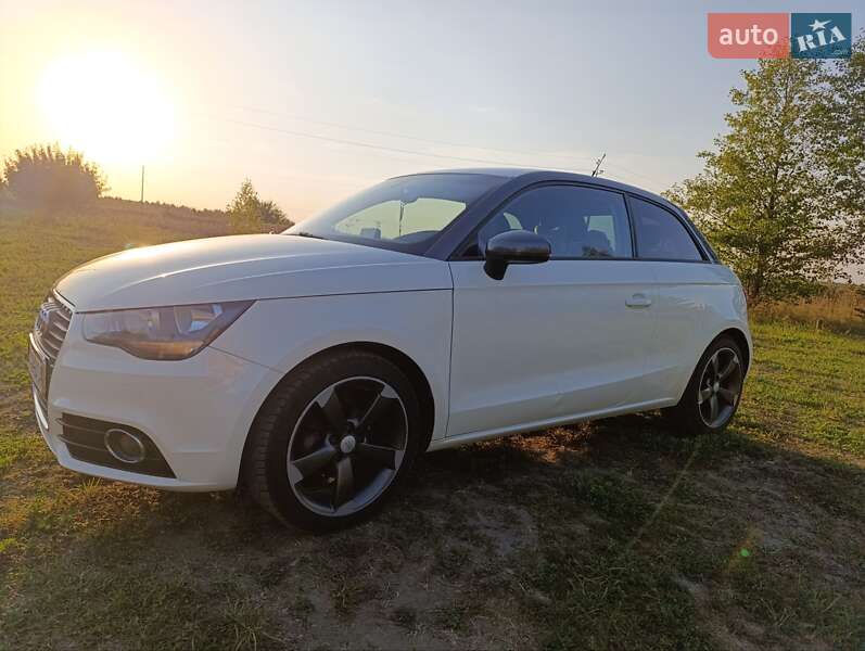 Хэтчбек Audi A1 2011 в Сокале