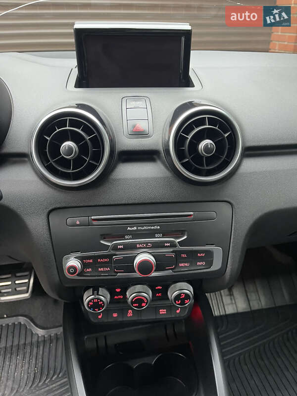 Хэтчбек Audi A1 2015 в Одессе