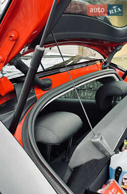 Хетчбек Audi A1 2012 в 