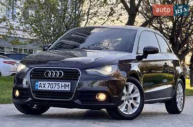 Хэтчбек Audi A1 2011 в 