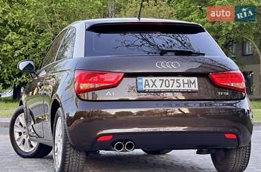 Хэтчбек Audi A1 2011 в 