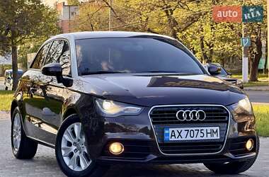 Хэтчбек Audi A1 2011 в 