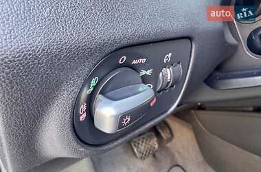 Хэтчбек Audi A1 2011 в 