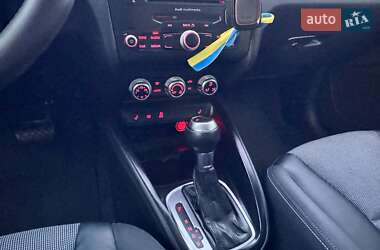 Хэтчбек Audi A1 2011 в 