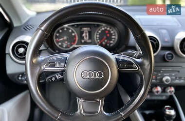 Хетчбек Audi A1 2011 в 