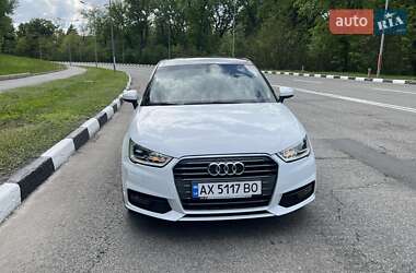 Хэтчбек Audi A1 2015 в 
