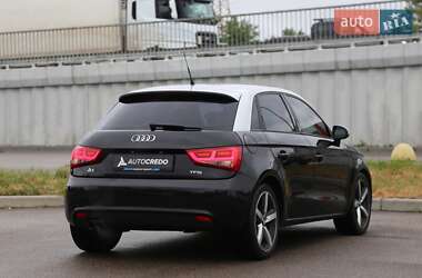Хэтчбек Audi A1 2012 в 