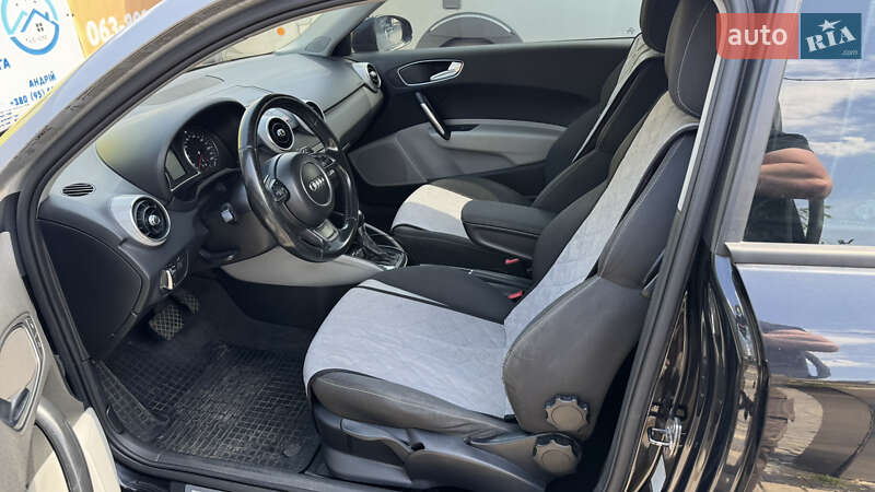 Хэтчбек Audi A1 2010 в Южном