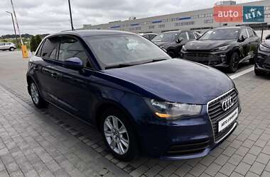 Хэтчбек Audi A1 2013 в 