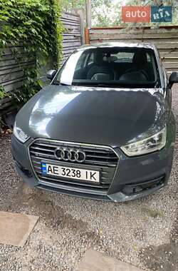 Хетчбек Audi A1 2015 в Дніпрі