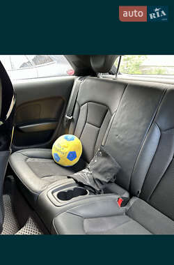 Хэтчбек Audi A1 2011 в 