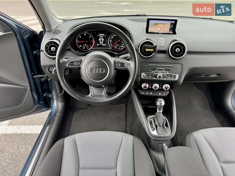 Хэтчбек Audi A1 2015 в Киеве