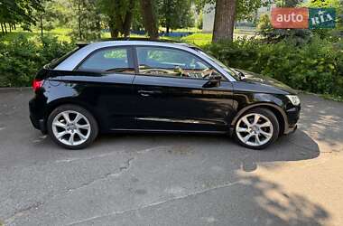 Хэтчбек Audi A1 2015 в 