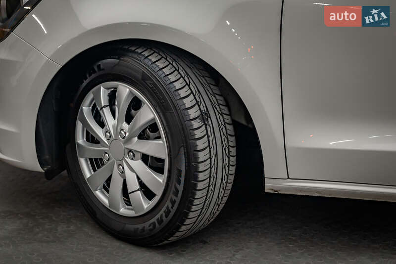 Хэтчбек Audi A1 2013 в Киеве