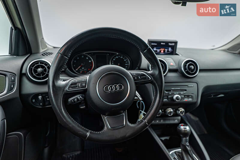Хэтчбек Audi A1 2013 в Киеве