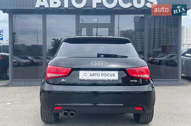 Хэтчбек Audi A1 2011 в 