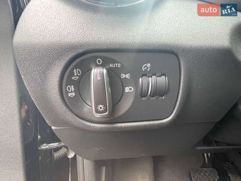 Хэтчбек Audi A1 2011 в Киеве