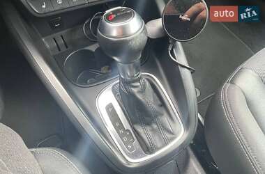 Хэтчбек Audi A1 2011 в 