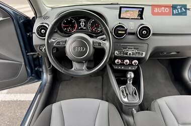 Хэтчбек Audi A1 2015 в 