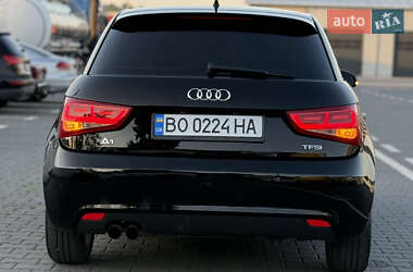 Хэтчбек Audi A1 2012 в 