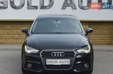 Хэтчбек Audi A1 2010 в 