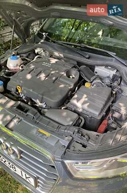 Хэтчбек Audi A1 2015 в 
