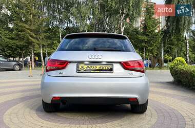 Хэтчбек Audi A1 2013 в 
