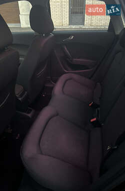 Хэтчбек Audi A1 2013 в 