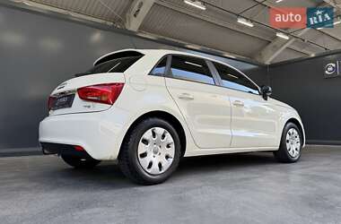 Хэтчбек Audi A1 2013 в 