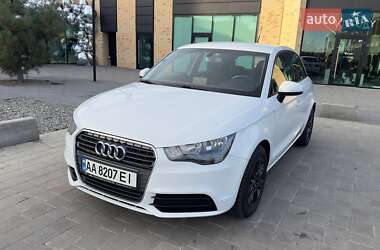 Хэтчбек Audi A1 2013 в 