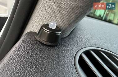 Хэтчбек Audi A1 2013 в 