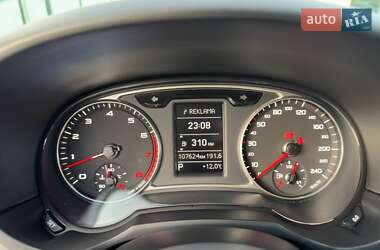 Хэтчбек Audi A1 2013 в 