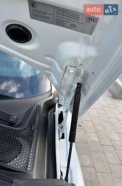 Хэтчбек Audi A1 2013 в 