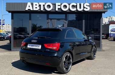 Хэтчбек Audi A1 2011 в 