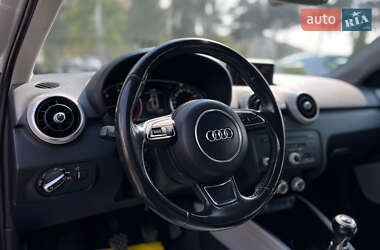 Хэтчбек Audi A1 2012 в 
