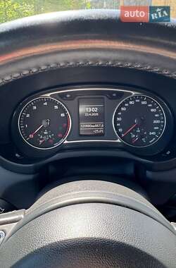Хэтчбек Audi A1 2012 в 
