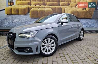 Хетчбек Audi A1 2012 в 