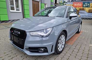 Хетчбек Audi A1 2012 в 