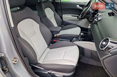 Хетчбек Audi A1 2012 в 