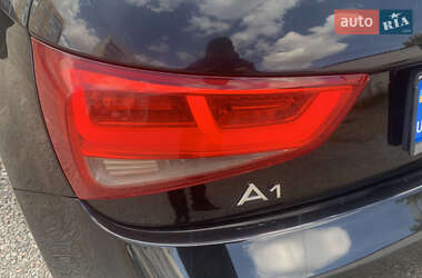 Хетчбек Audi A1 2012 в 