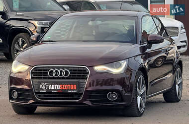 Хэтчбек Audi A1 2011 в 
