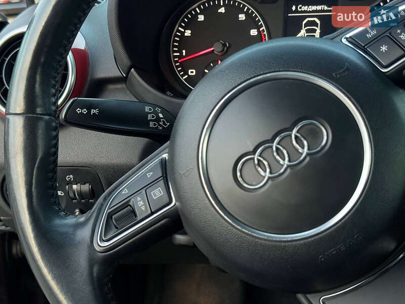 Хэтчбек Audi A1 2011 в Харькове