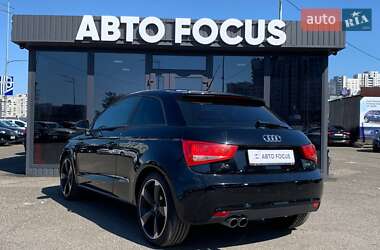 Хетчбек Audi A1 2011 в 