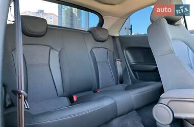 Хетчбек Audi A1 2011 в 