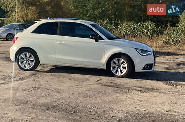 Хетчбек Audi A1 2011 в 