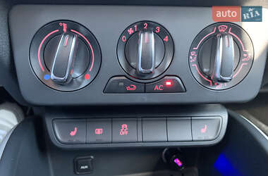 Хетчбек Audi A1 2011 в 
