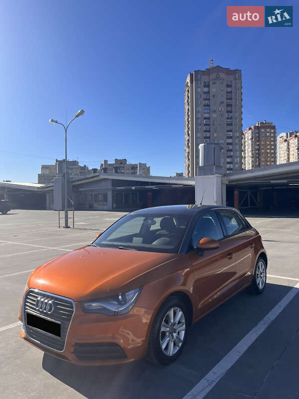 Хэтчбек Audi A1 2013 в Киеве